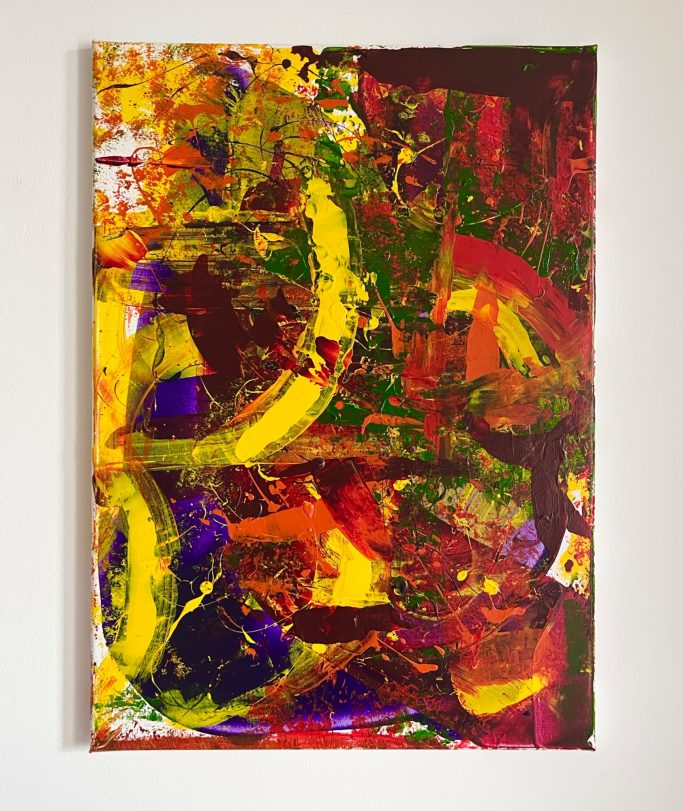 Abstrakte Malerei mit kräftigen Farben in Gelb, Rot und Grün.